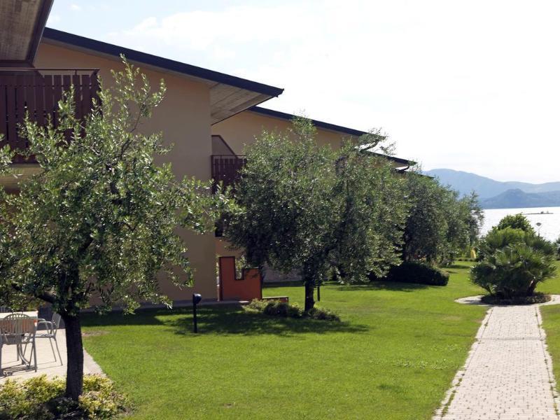 Onda Blu Resort Manerba del Garda Exterior foto