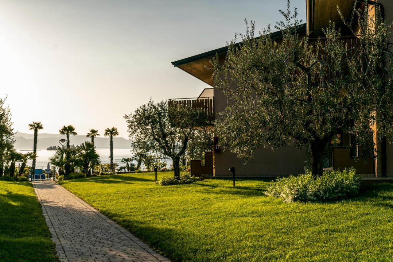 Onda Blu Resort Manerba del Garda Exterior foto